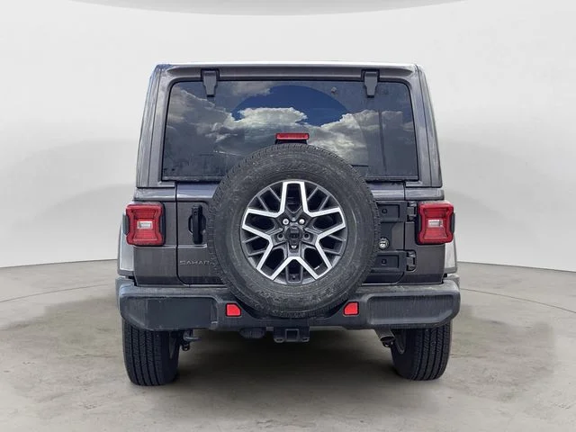 Certified Used 2025 Crystal Metallic Jeep Sahara image 4