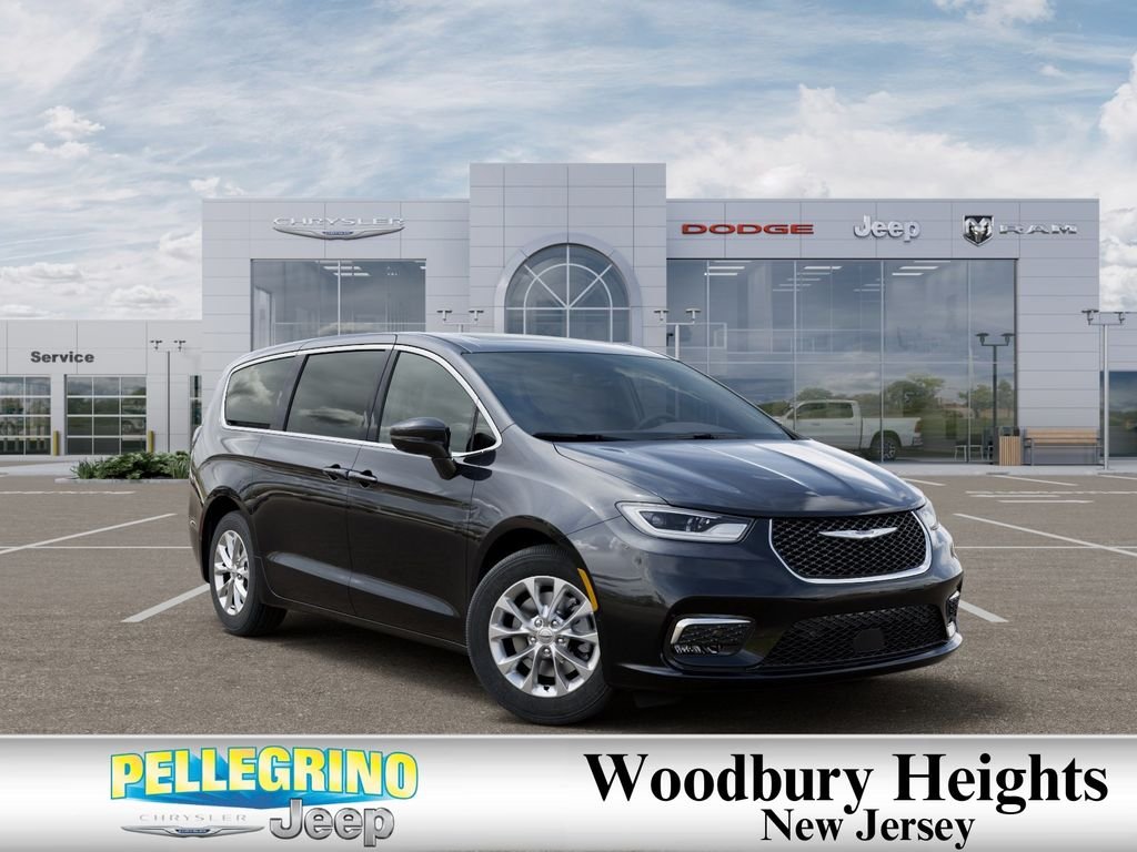 New 2026 Diamond Black Crystal Pearl-Coat Exterior Paint Chrysler Limited image 5
