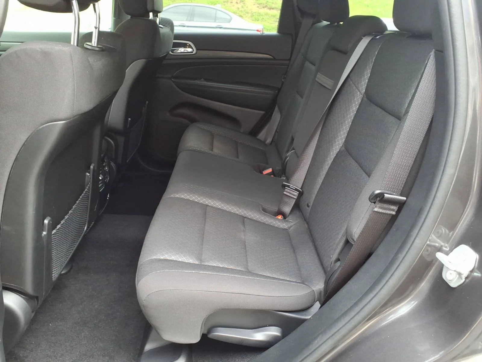 Used 2021 Granite Crystal Metallic Clearcoat Jeep Laredo E image 15