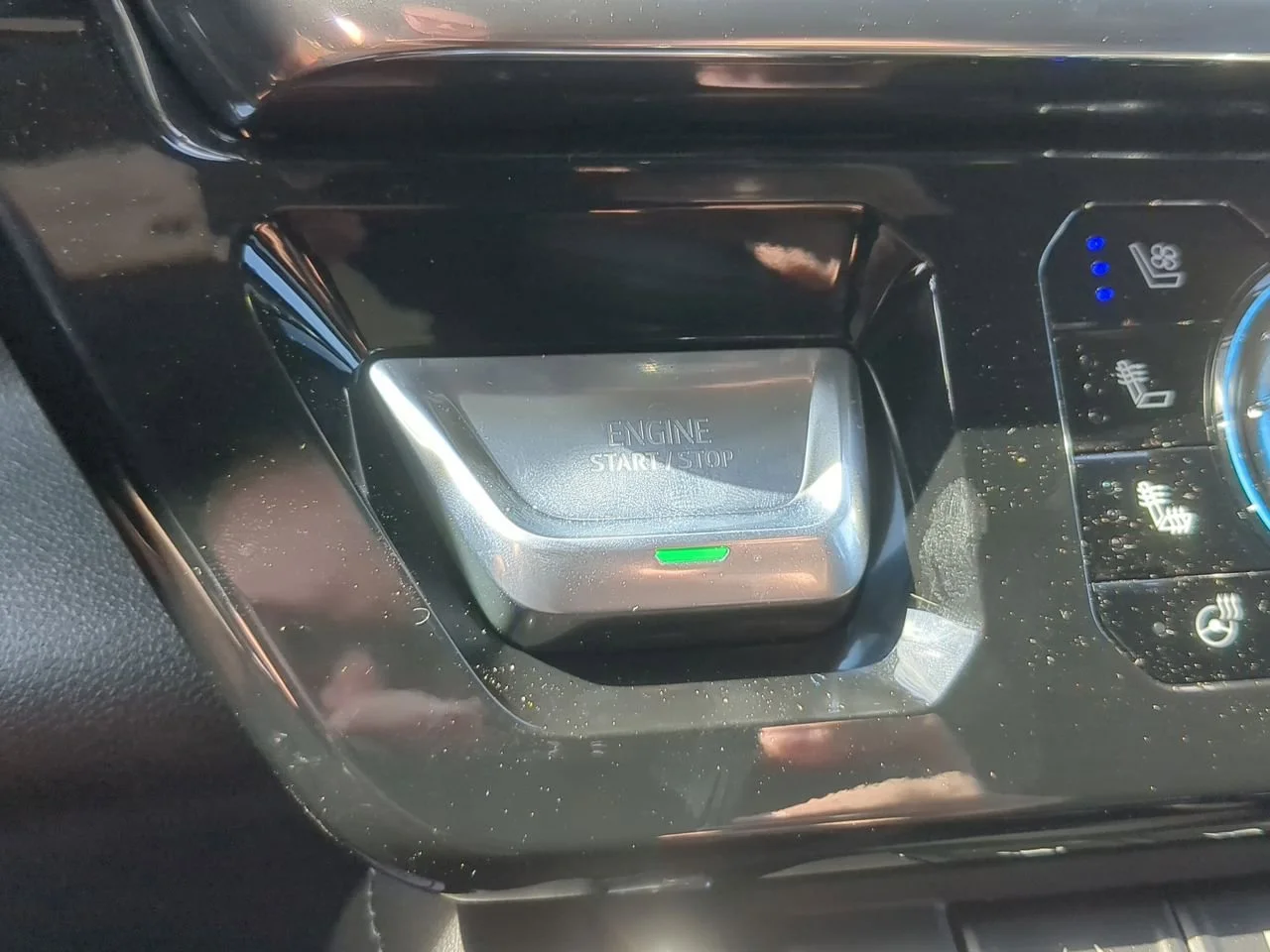 New 2026 Glacier White Tricoat GMC Denali image 17