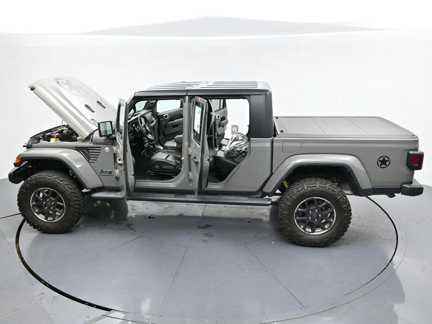 Used 2022 Sting-Gray Clearcoat Jeep Overland image 34