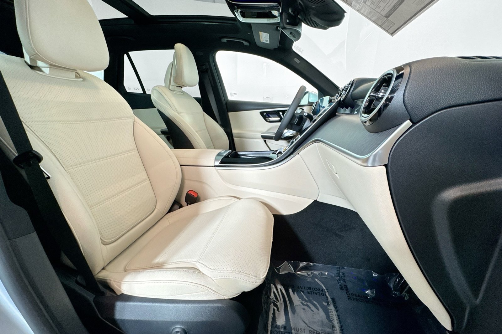 New 2026 Cirrus Silver Metallic Mercedes-Benz GLC 300 image 26