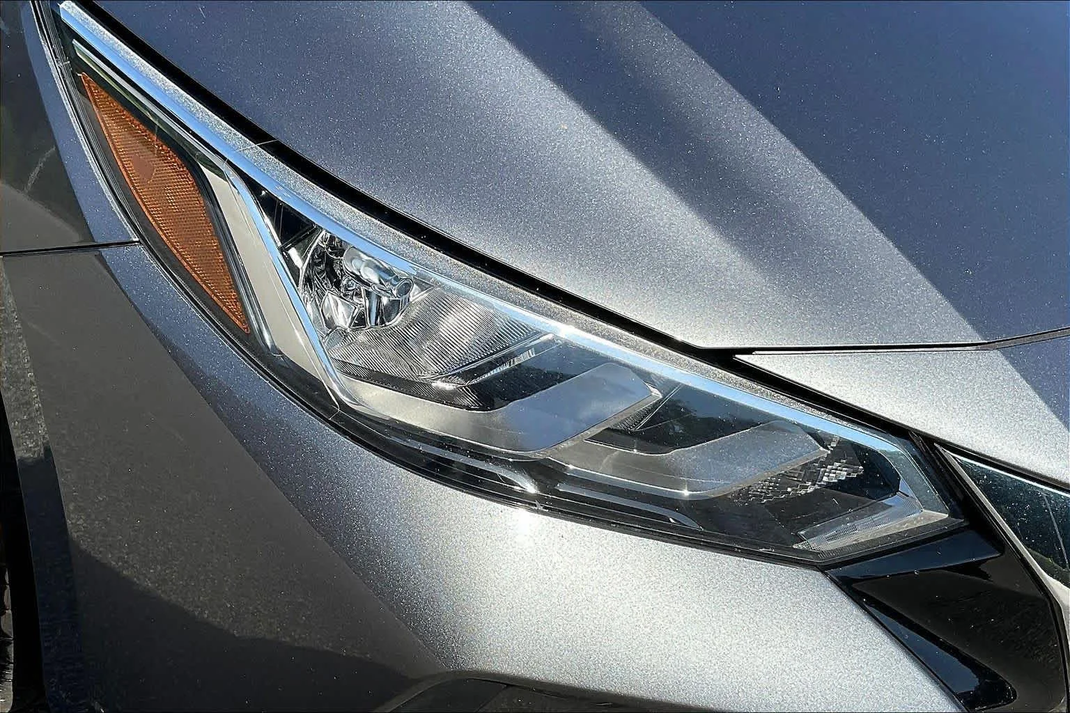 Used 2023 Gun Metallic Nissan SV image 27