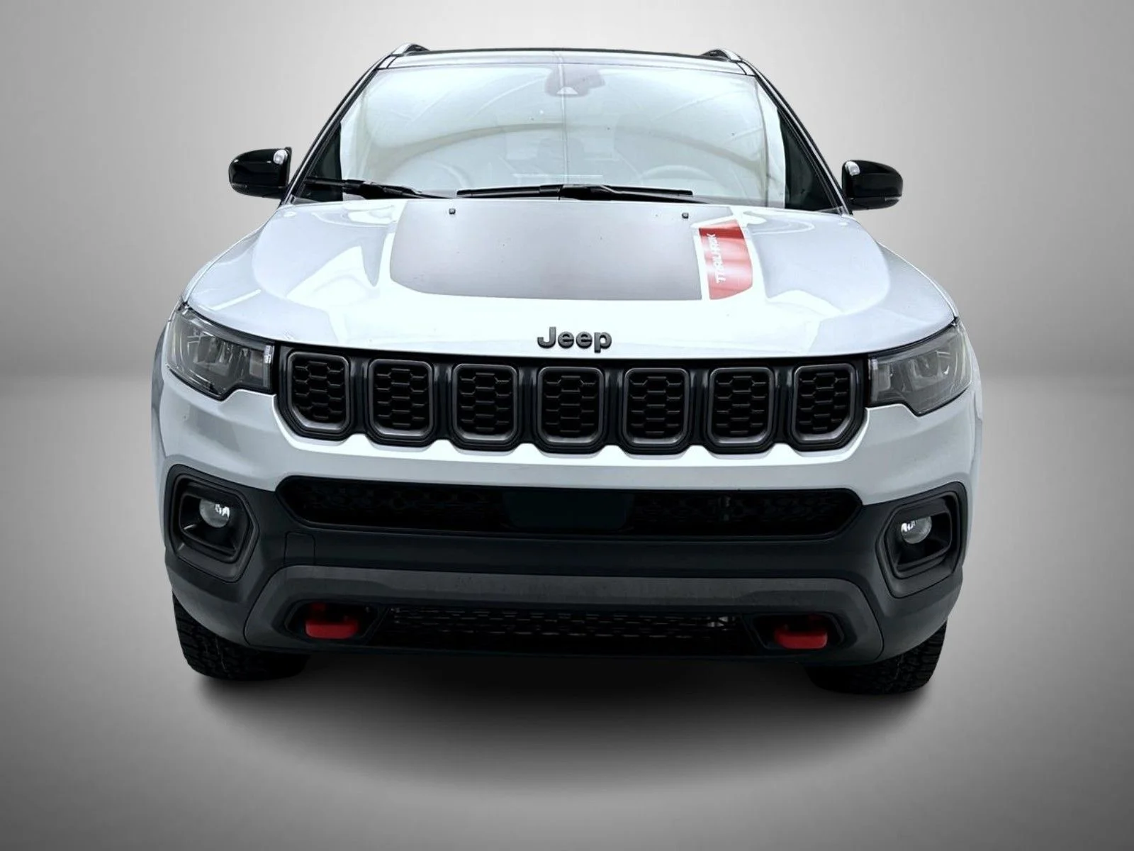 Used 2025 Silver Jeep Trailhawk image 2