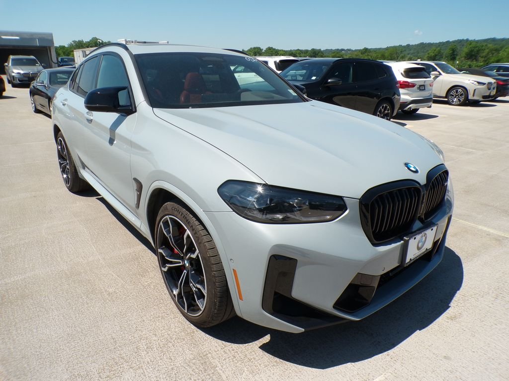 2024 BMW X4 M -'s photo