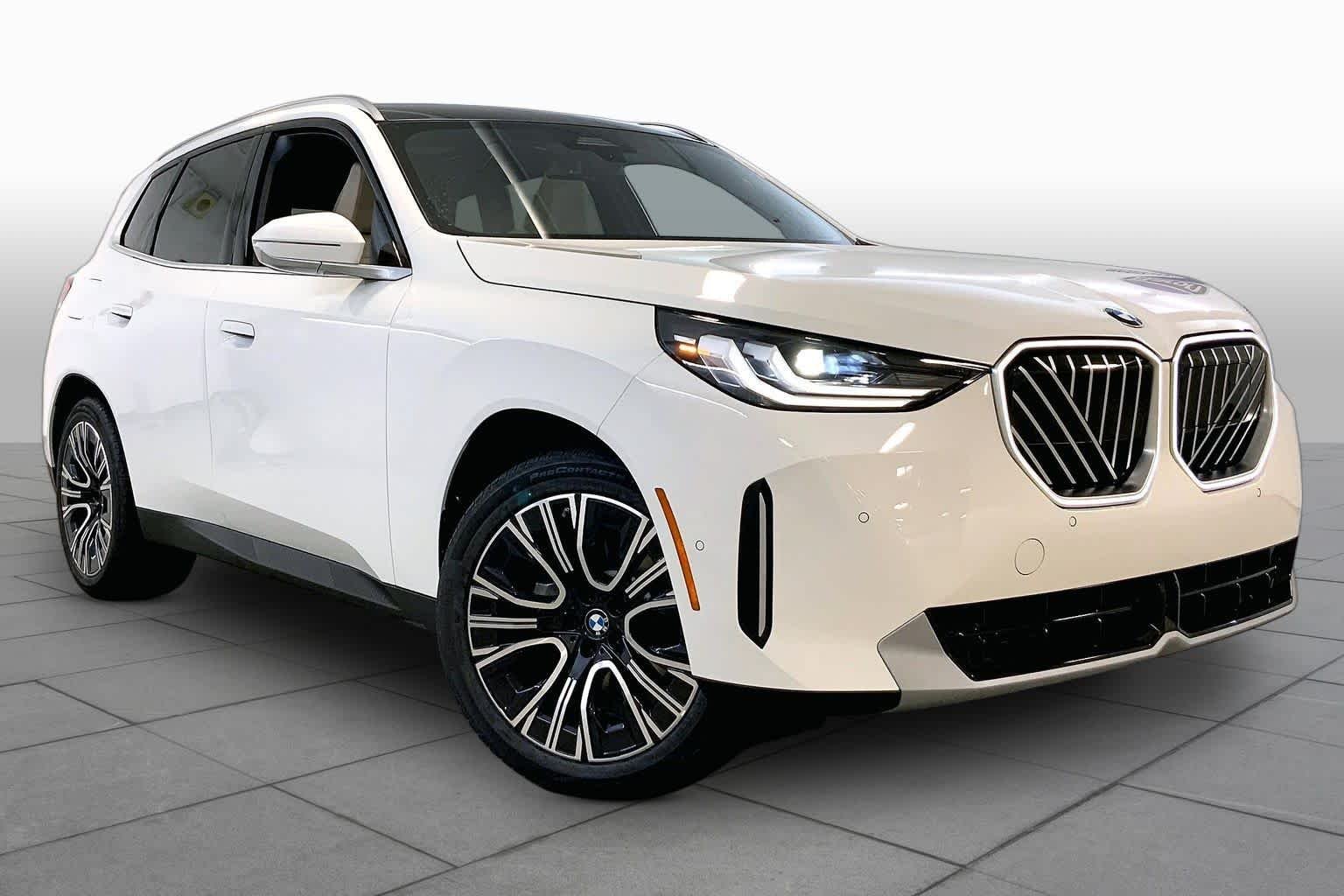 New 2026 Alpine White BMW 30 xDrive image 2