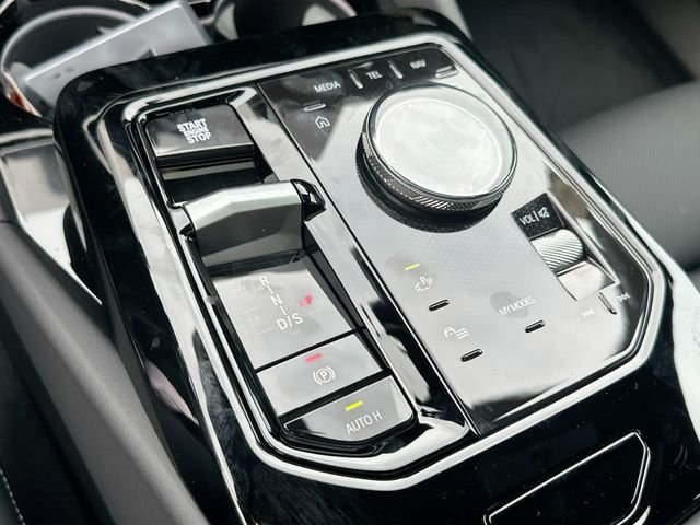 2026 BMW 5 Series 530i - Photo 14