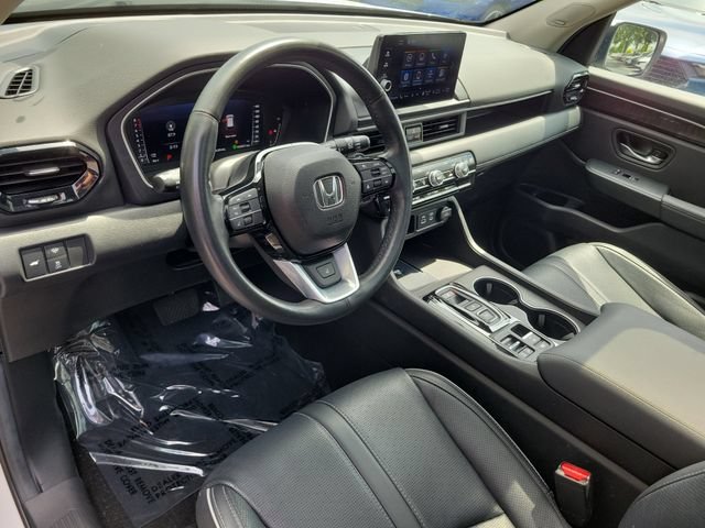 Certified Used 2025 Platinum White Pearl Honda AWD Elite image 17