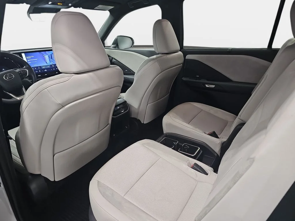 Certified Used 2024 Off-white Lexus 550h+ Luxury image 11