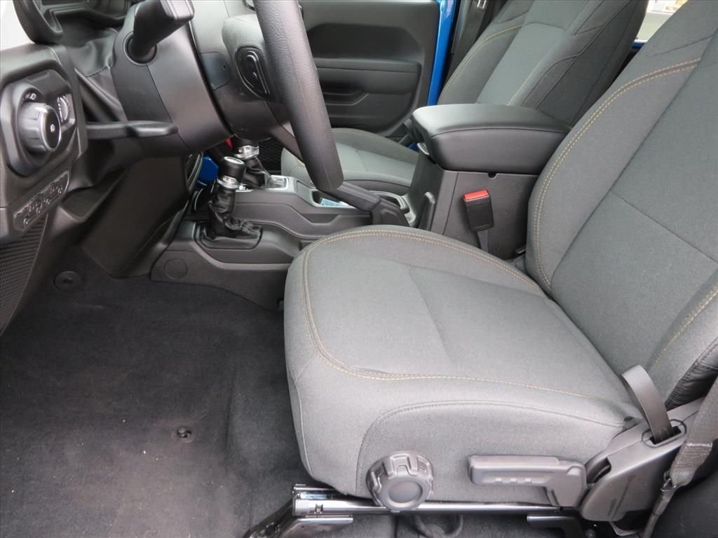 New 2026 Hydro Blue Pearlcoat Jeep Sport image 14