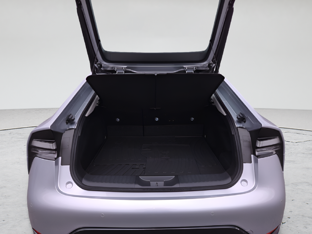 2026 Toyota Prius Plug-in Hybrid XSE Premium - Photo 18