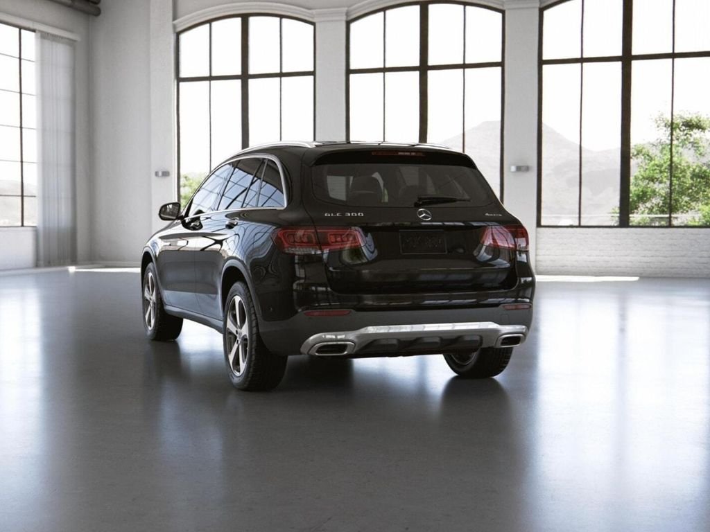 Certified Used 2022 Black Mercedes-Benz GLC 300 4MATIC® image 28
