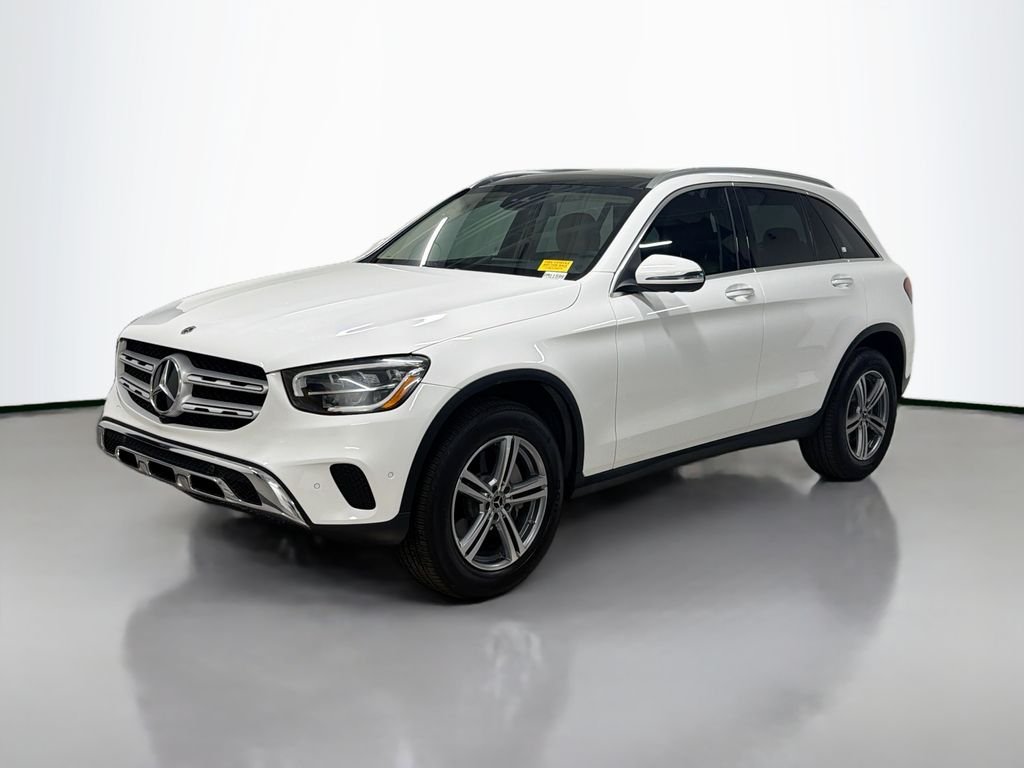 Used 2022 White Mercedes-Benz GLC 300 image 1