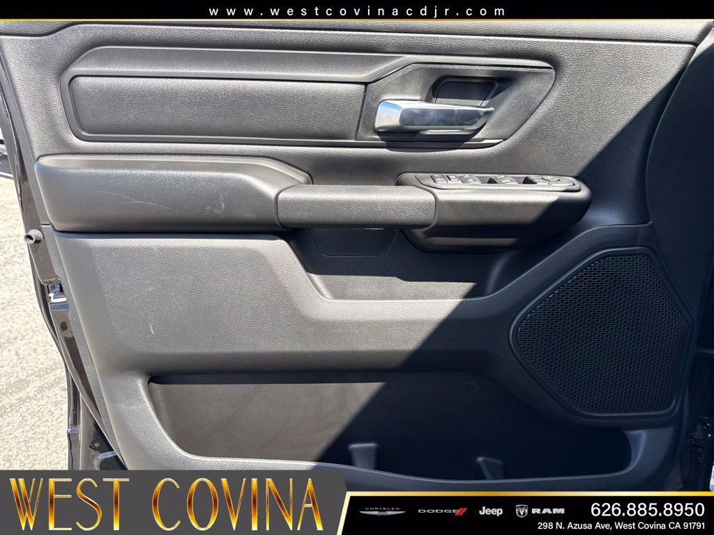 New 2027 Diamond Black Crystal Pearl-Coat Exterior Paint RAM Express image 13