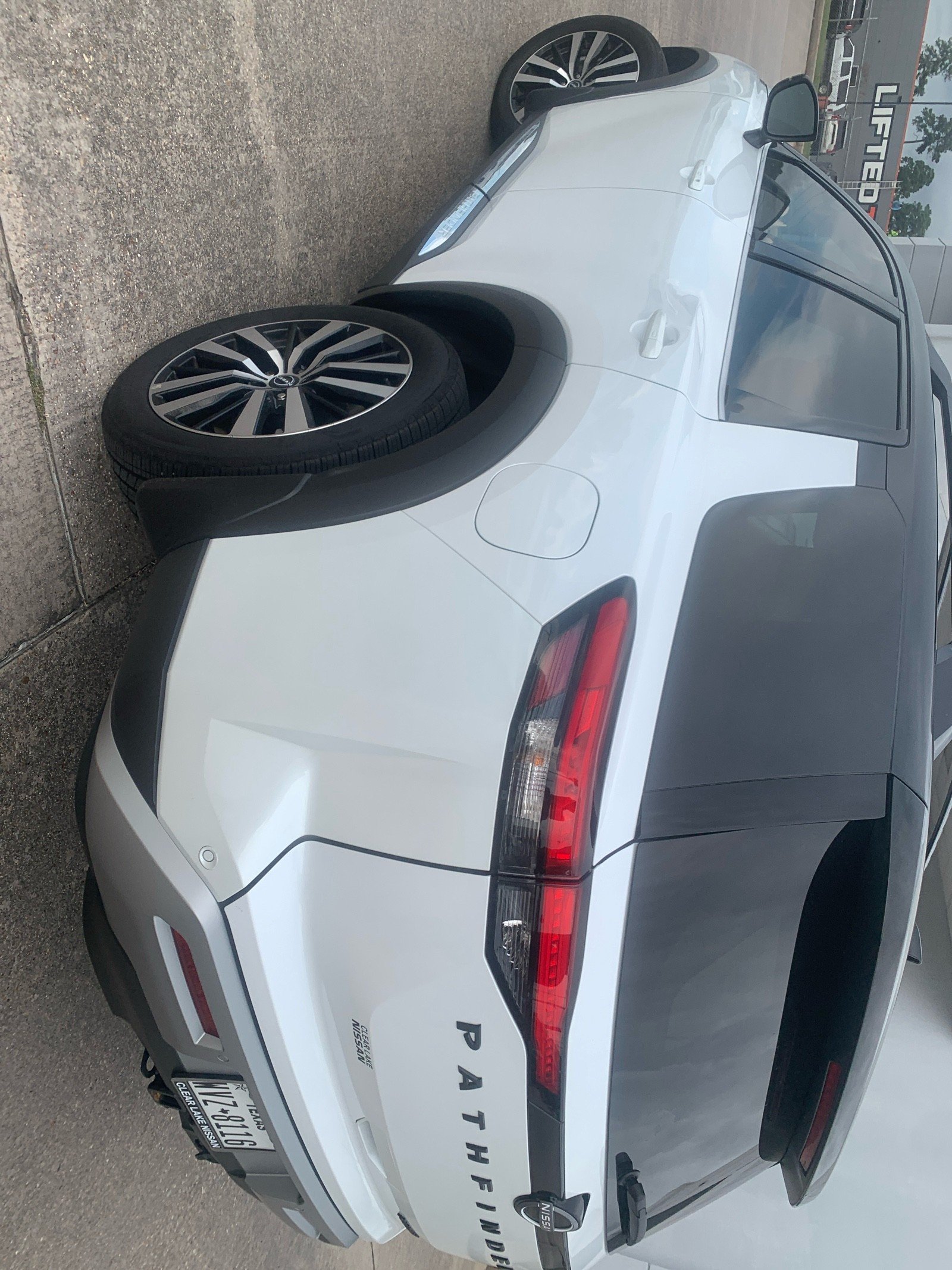 2025 Nissan Pathfinder Platinum White at Robbins Nissan