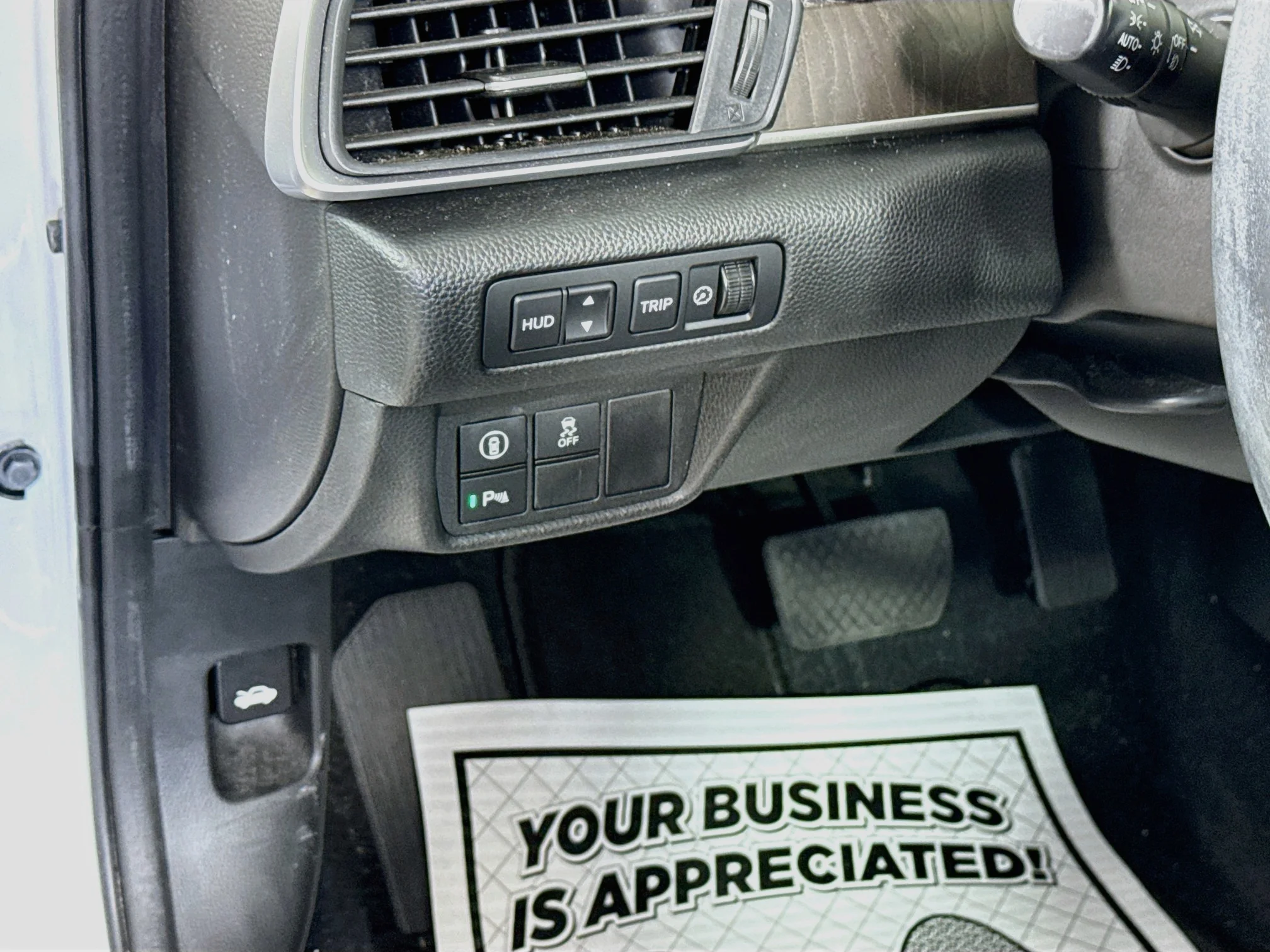 Used 2021 Platinum White Pearl Honda Touring image 10