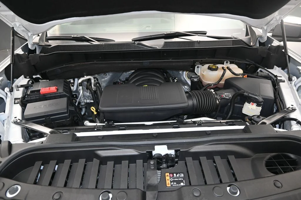 Used 2022 White Chevrolet RST image 27