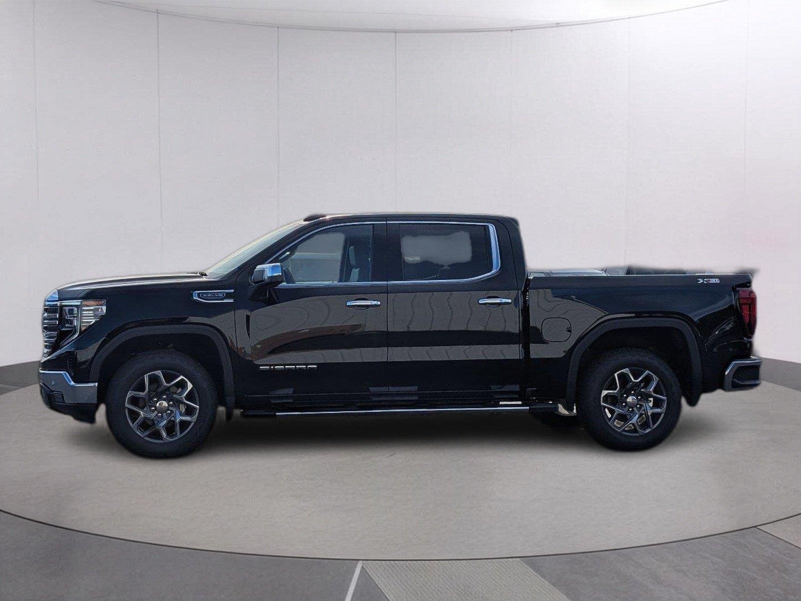 New 2026 Onyx Black GMC SLT image 2