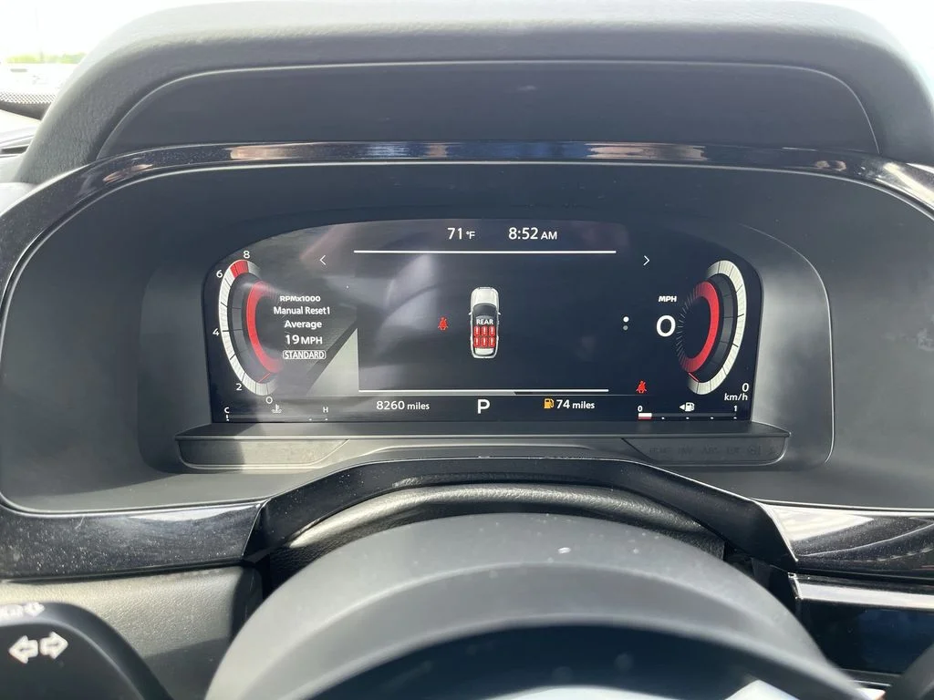 Used 2025 Gray Nissan Platinum image 15