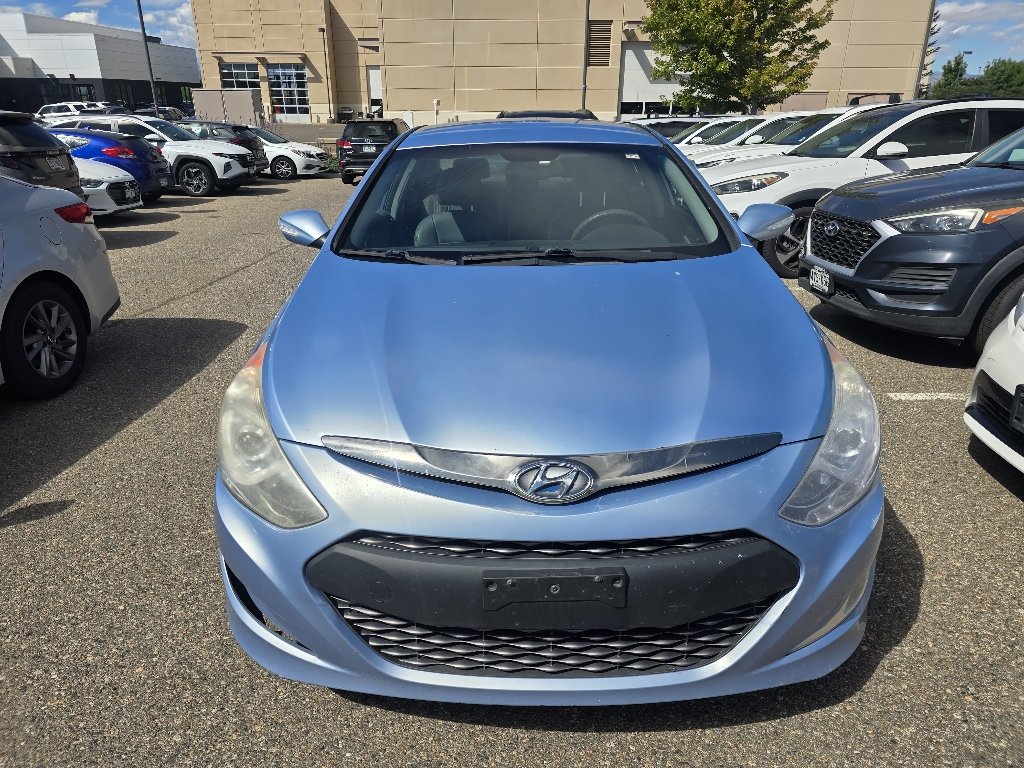 Used 2013 Blue Sky Metallic Hyundai  image 8