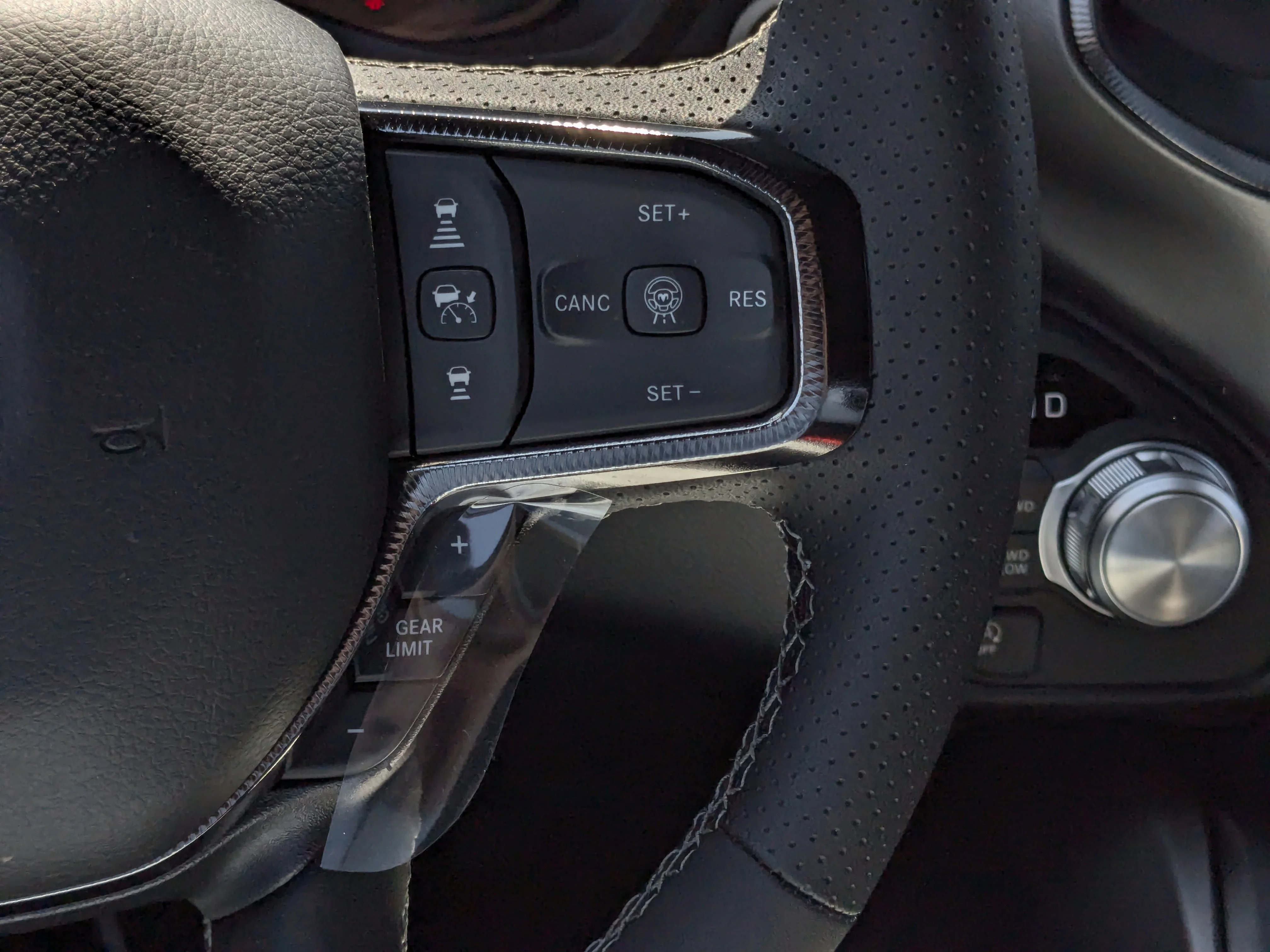 New 2026 White RAM Sport - 3.92 Rear Axle Ratio - Anti Spin Rear Diff - Sport Hood - Panoramic Sunroof & Tons More! image 18