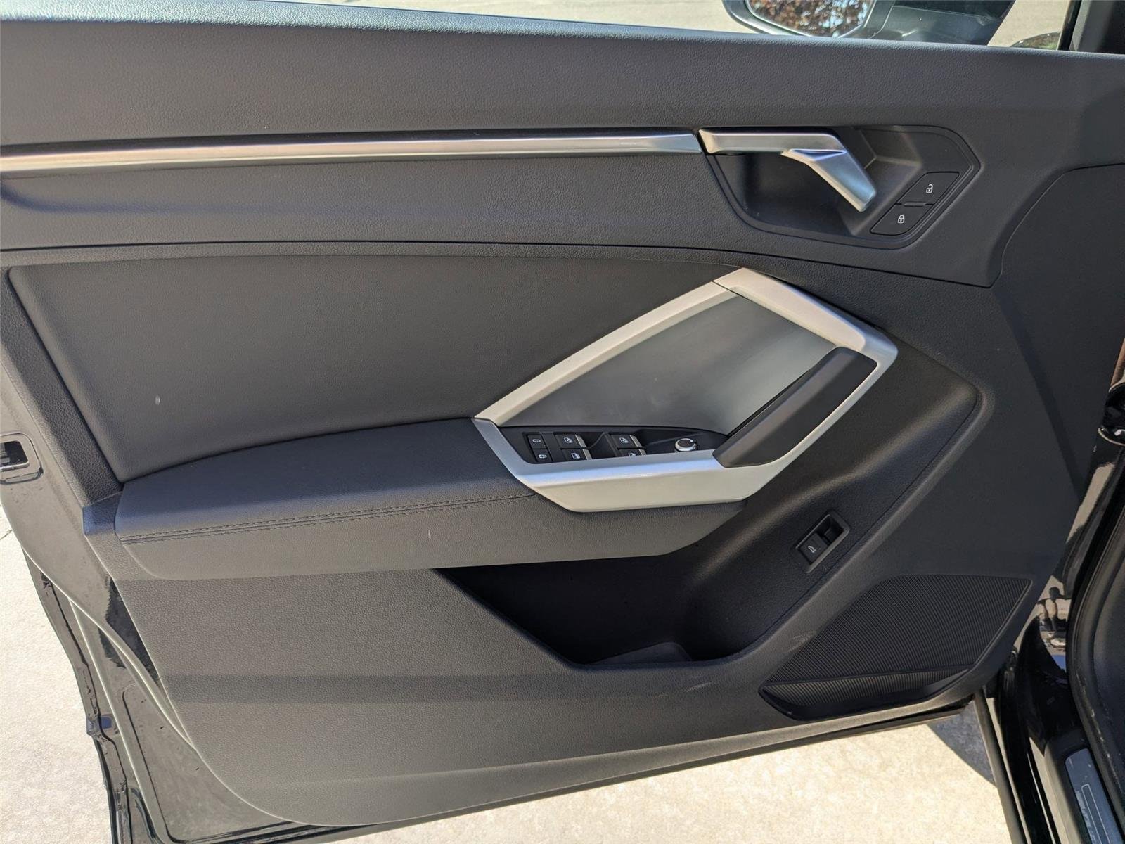 Used 2025 Mythos Black Metallic Audi S line Premium image 10