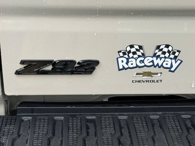 New 2026 White Sands Chevrolet RST image 23