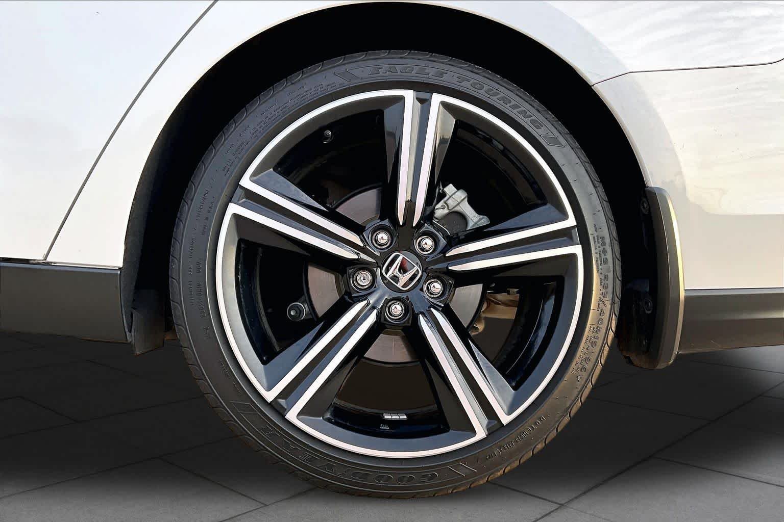 Certified Used 2023 Platinum White Pearl Honda Sport image 10