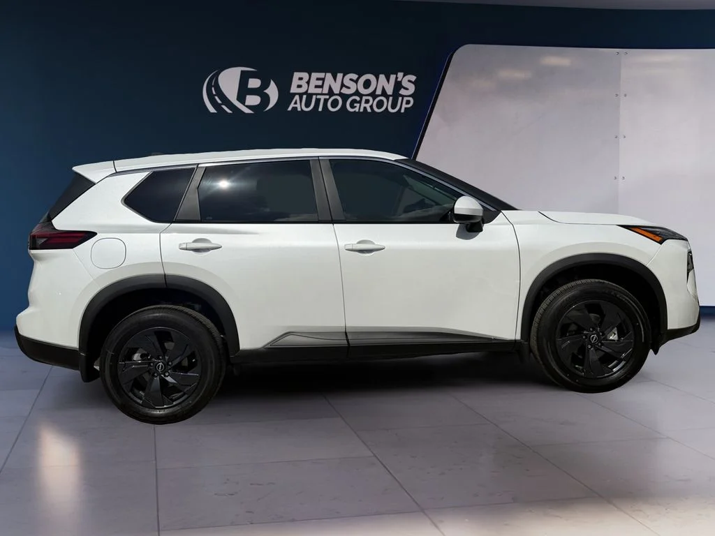 New 2026 Everest White Pearl TriCoat Nissan SV image 6