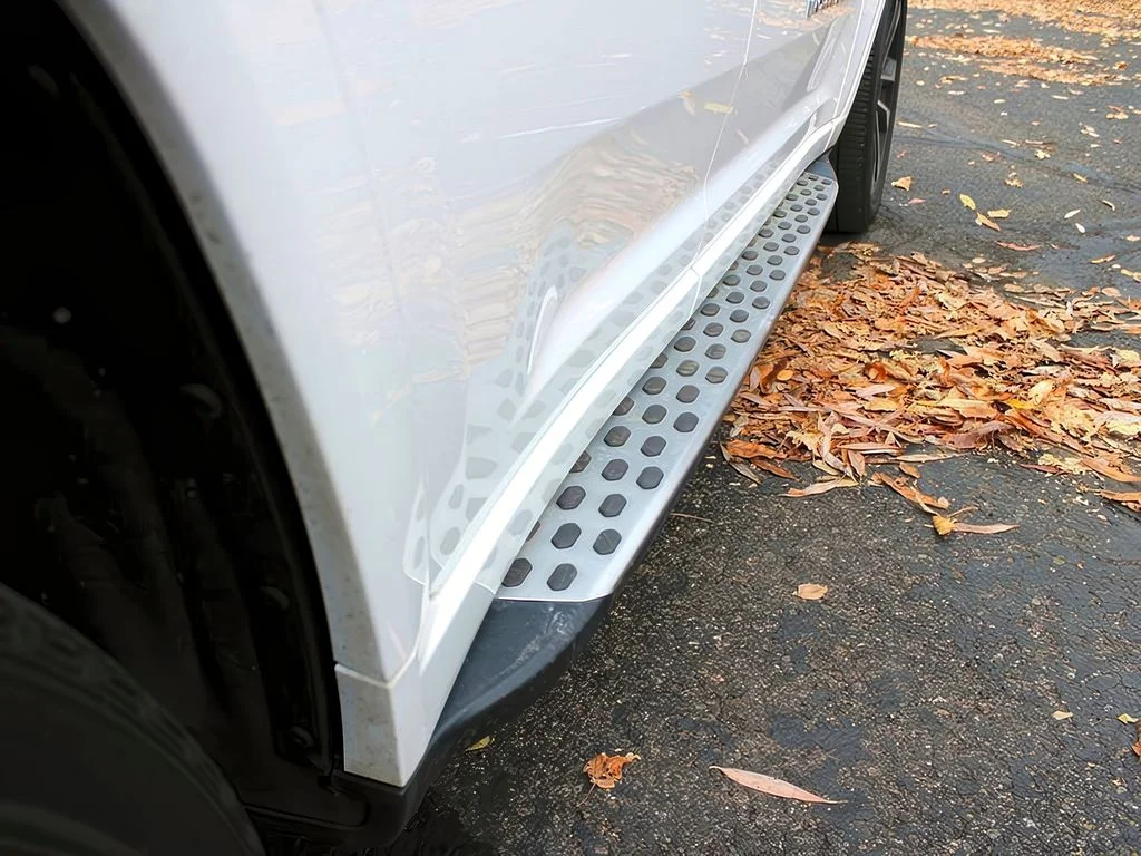 Used 2022 Bright White Clearcoat Jeep Overland image 34