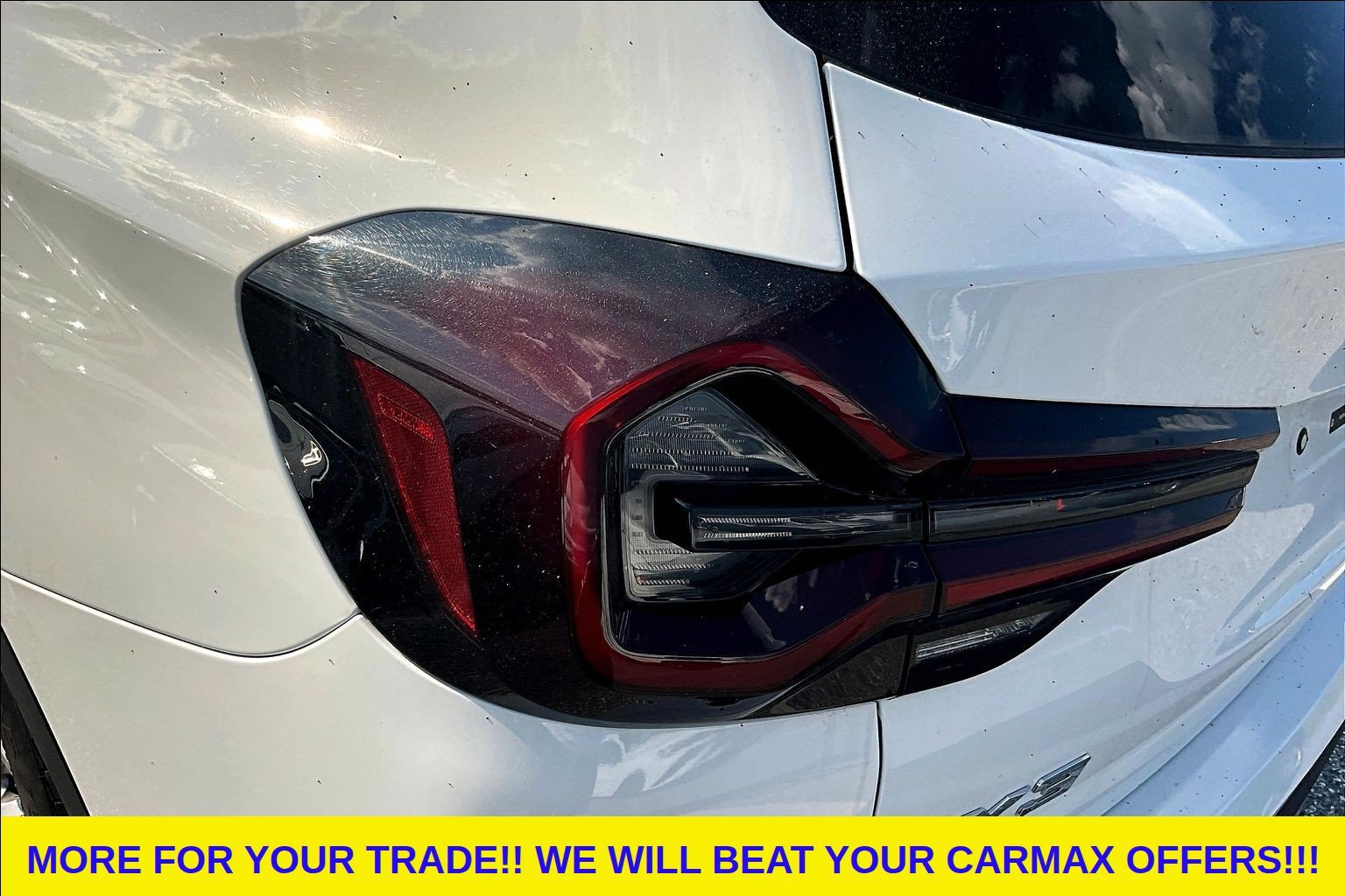 Used 2024 White BMW xDrive30i image 22