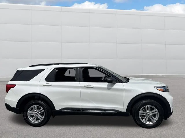 Used 2022 White Ford XLT image 13