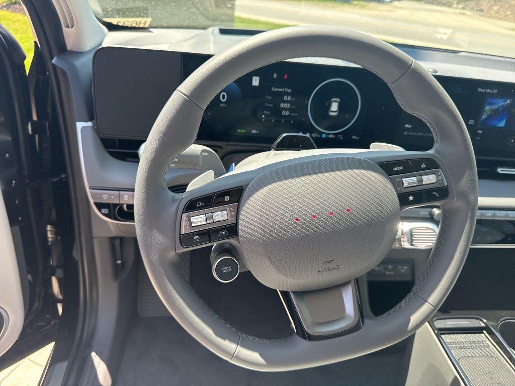 New 2026 Black Hyundai Limited image 17