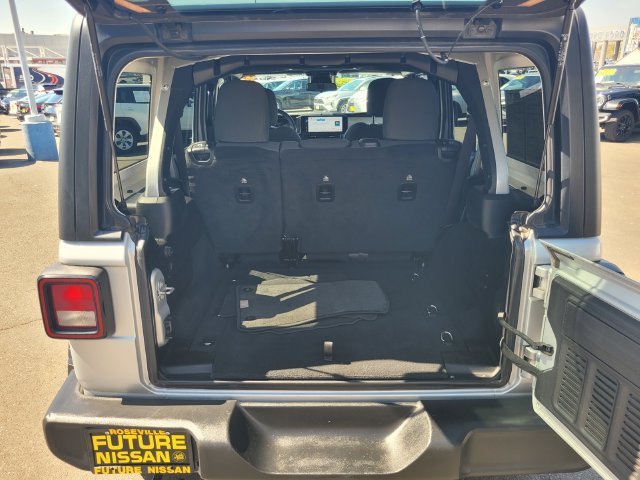 Used 2024 Silver Jeep Sport S image 11