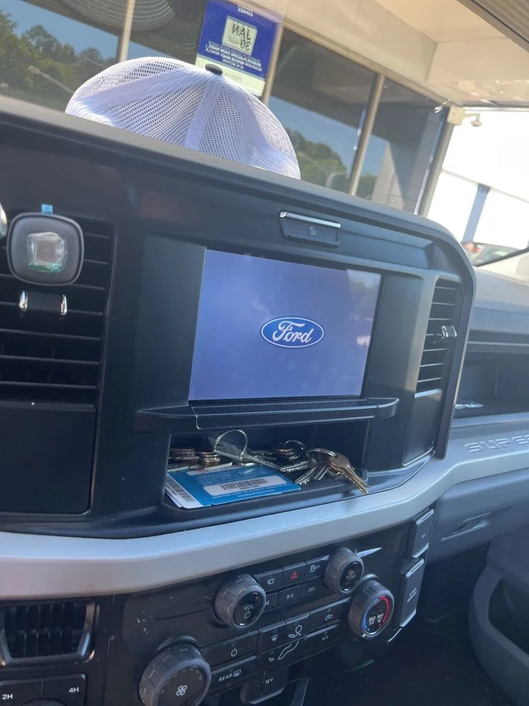 Used 2025 Gray Ford XL image 7