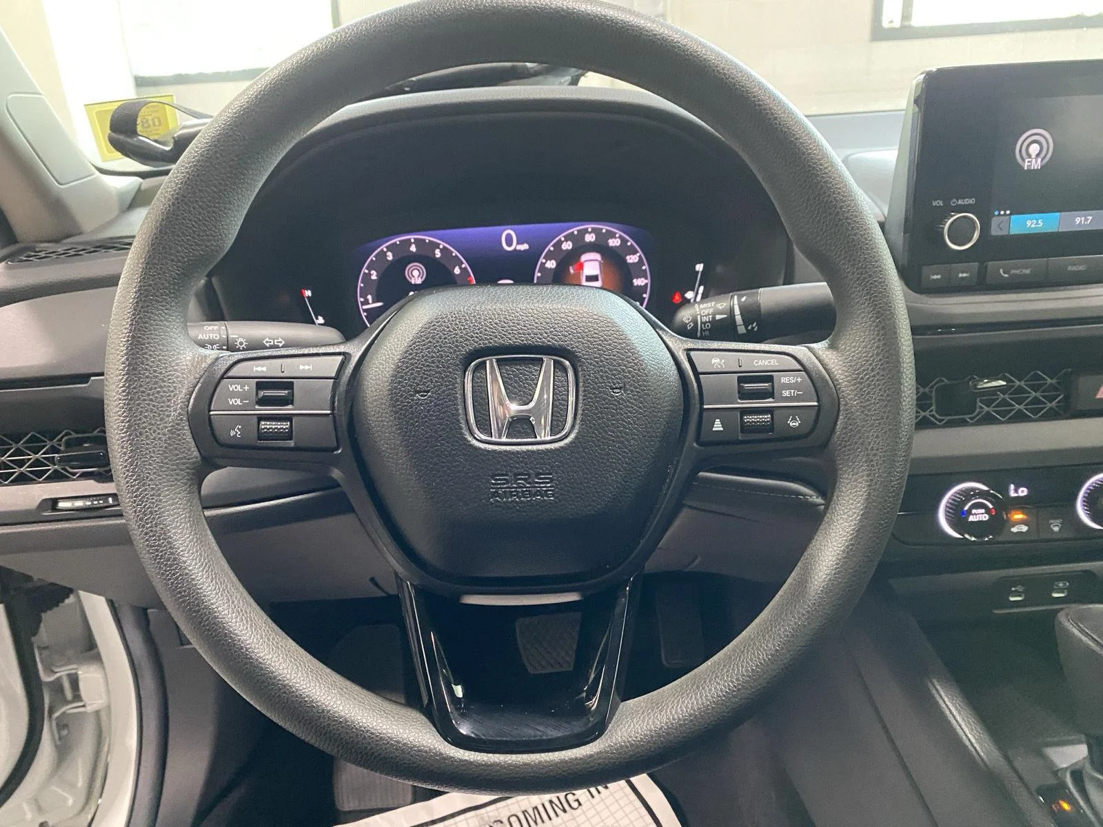 Used 2024 Platinum White Pearl Honda LX image 19
