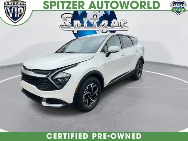 Used 2023 White Kia LX image 4
