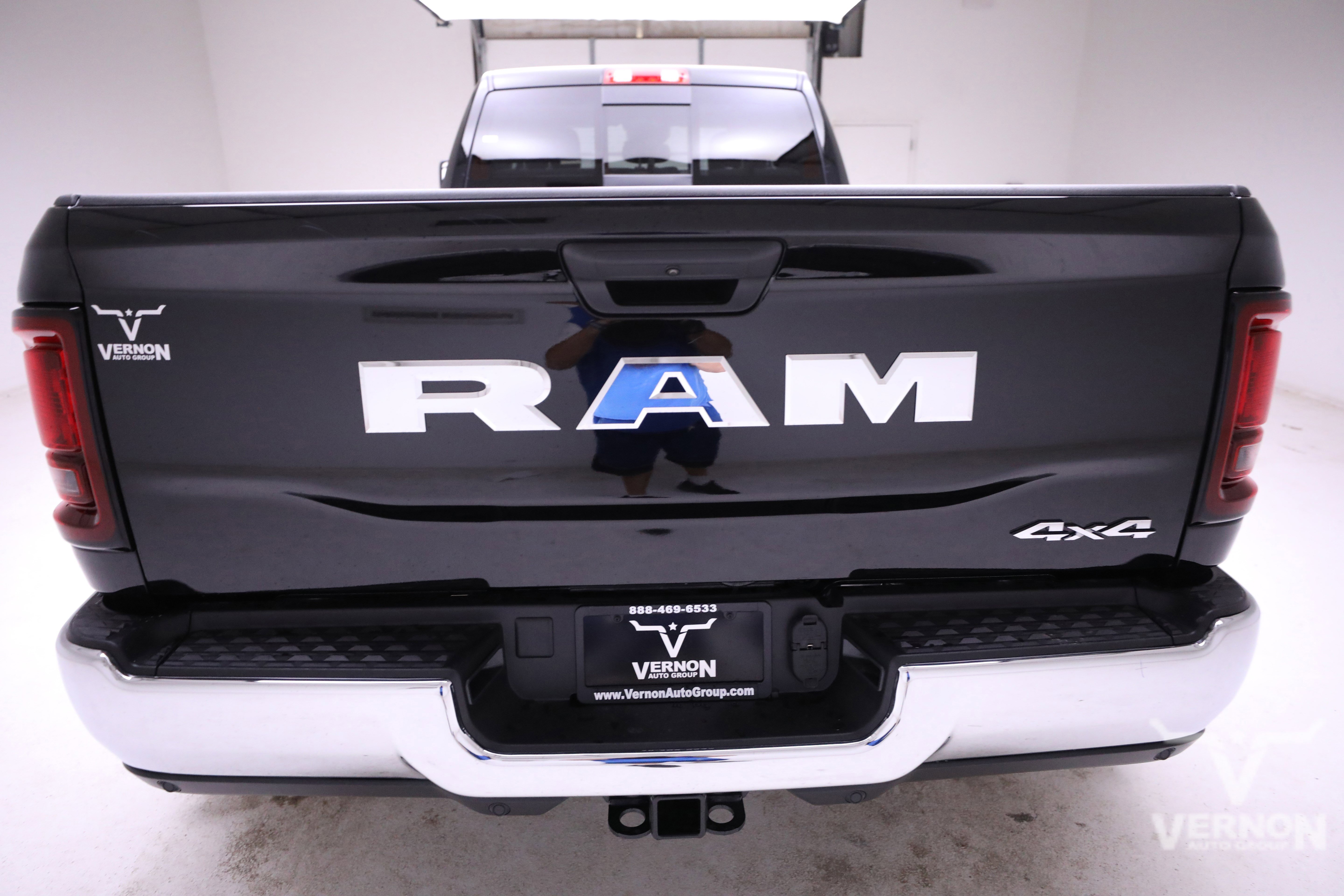 New 2026 Diamond Black Crystal Pearlcoat Ram N image 4