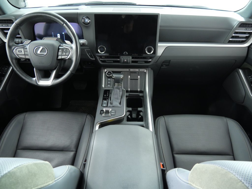 Used 2024 Silver Lexus 550 Overtrail image 6