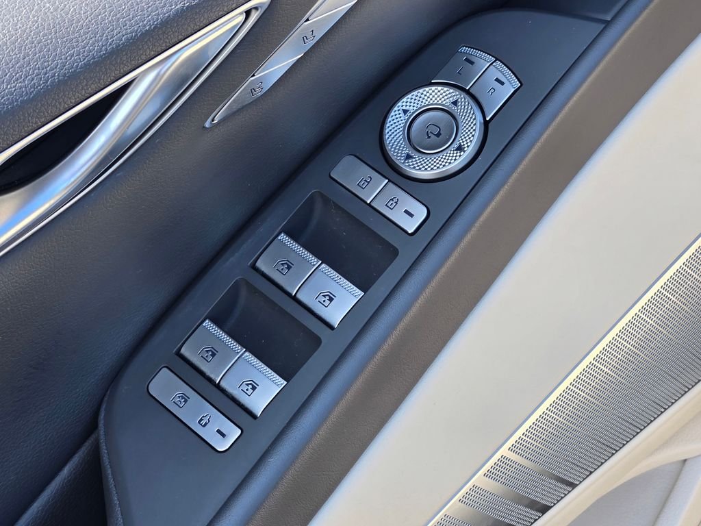 2024 GENESIS G80 Base - Photo 27