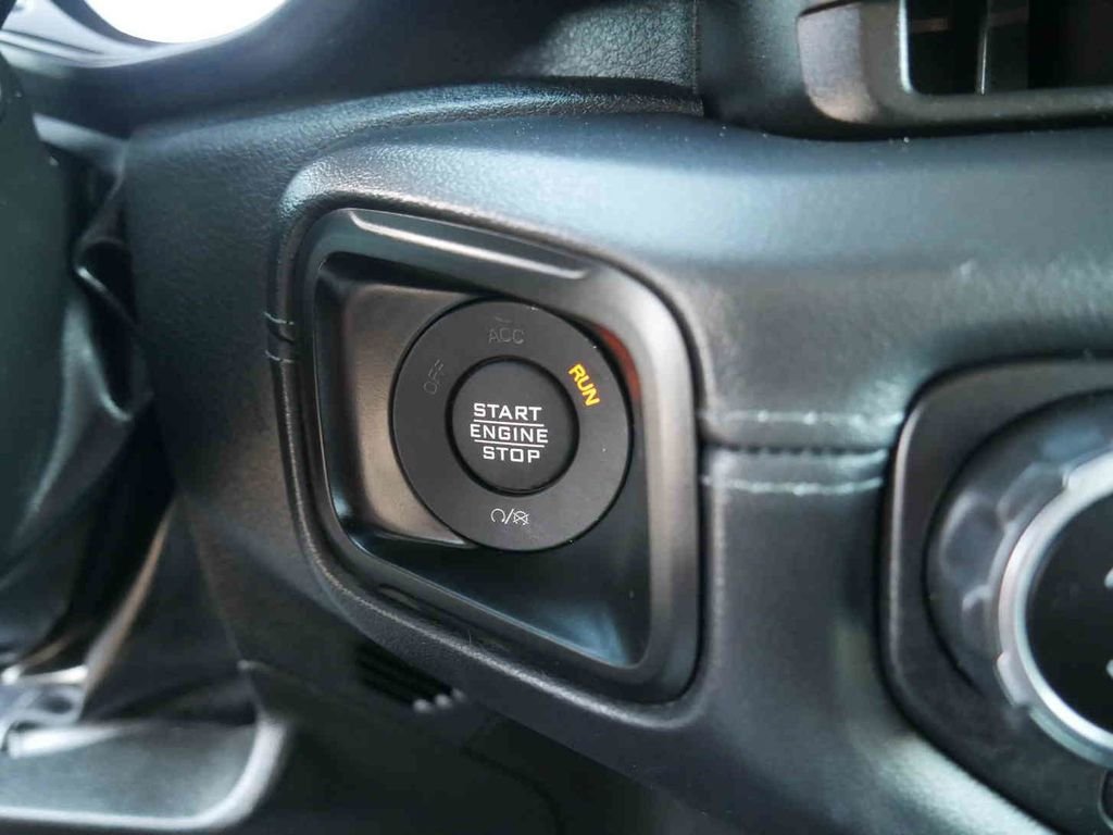 Used 2024 Silver Jeep Rubicon image 33