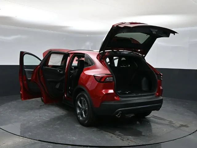 New 2026 Rapid Red Metallic Tinted Clearcoat Ford ST-Line image 36