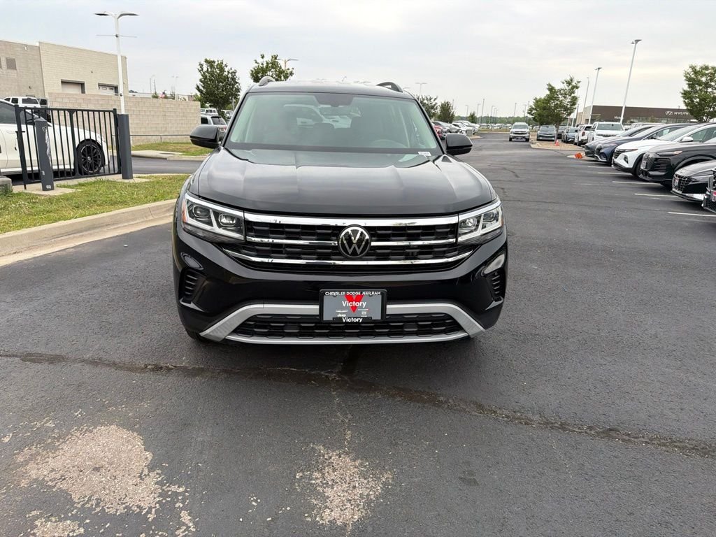 Used 2023 Volkswagen Atlas SE with VIN 1V2DP2CA5PC524636 for sale in Kansas City
