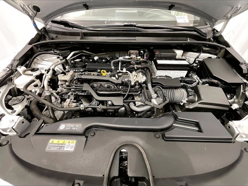 Used 2024 Classic Silver Metallic Toyota SE image 29