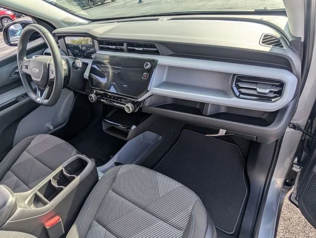 New 2027 Sterling Grey Metallic Chevrolet LT image 8