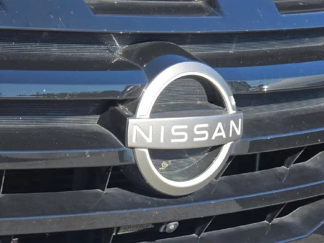 Used 2024 Gray Nissan Platinum image 36