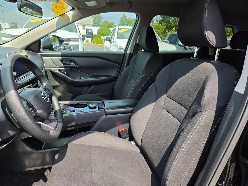 Used 2025 Super Black Nissan S image 23