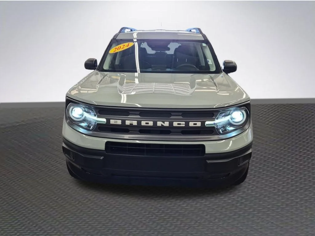 Used 2024 Cactus Green / Gray Ford Big Bend image 3