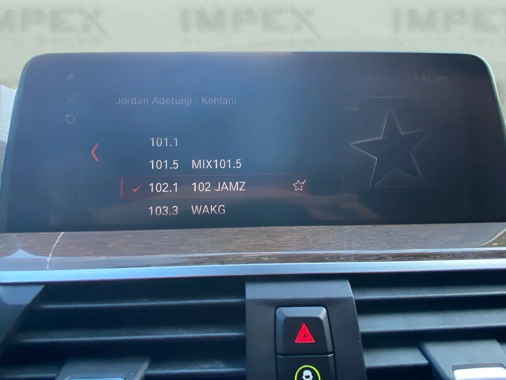 Used 2019 Black BMW xDrive30i image 27