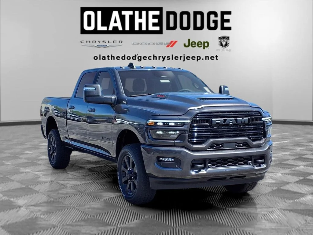 New 2026 Granite Crystal Metallic Clear-Coat Exterior Paint RAM Laramie image 28